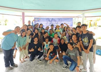 Persekutuan Pemuda GPI Jemaat Tikulembang Galilea saat merayakan HUT ke-23 disertai dengan ibadah padang.